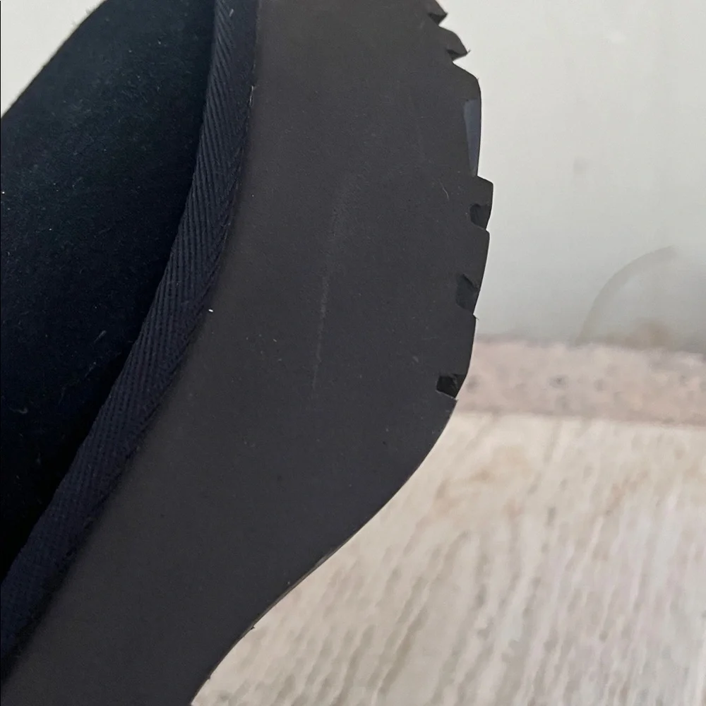 UGG Classic Ultra Mini New Heights Black 9